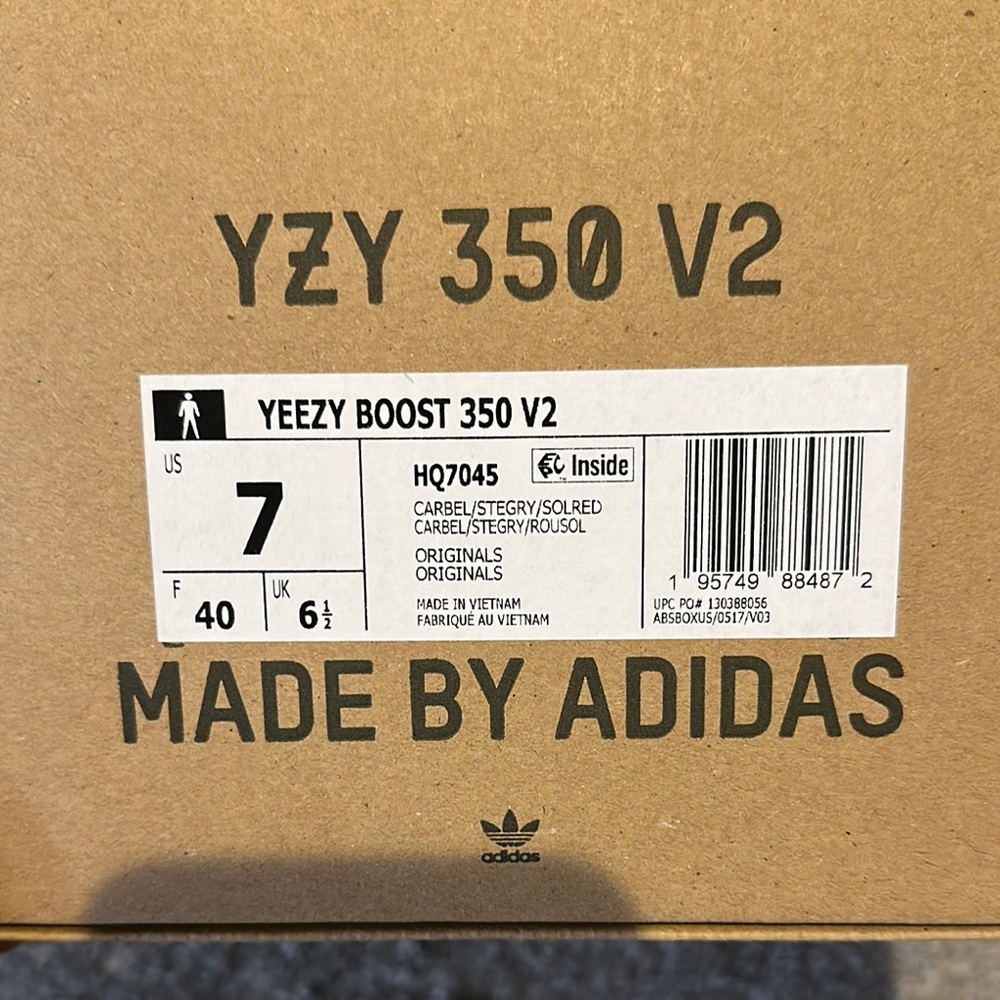 Yeezy Black and Orange Sneakers - Never Worn - Picture 4 of 4